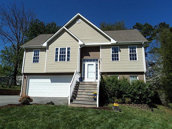 3rd image of 5839 Maywood Ave