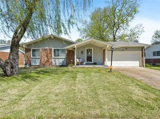 2033 Greenheath Dr, Florissant, MO