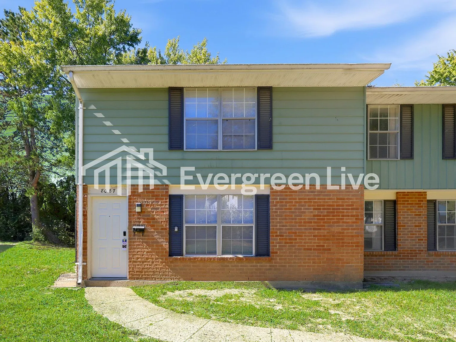 3 bed, 1.5 bath, 1555 sqft, $1,095 — Photo 2