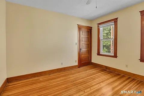 4th image of 31 Brooklawn St #2