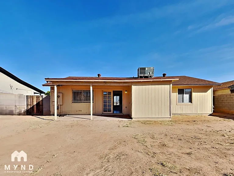 4045 E Nancy Ln — Photo 16