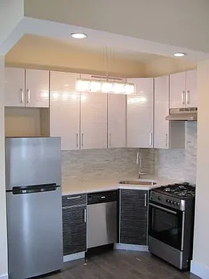 Rented by Full Time Management | media 29