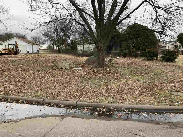 338 Ash St, Ardmore, OK 73401