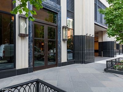9 W Walton St APT 1201, Chicago, IL, 60610