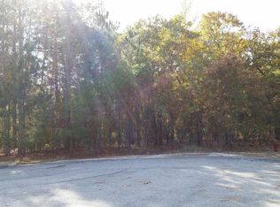 105 Rembert Ct, West End, NC 27376