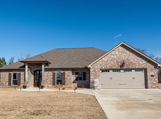 72 Frye Cir, Caledonia, MS 39740