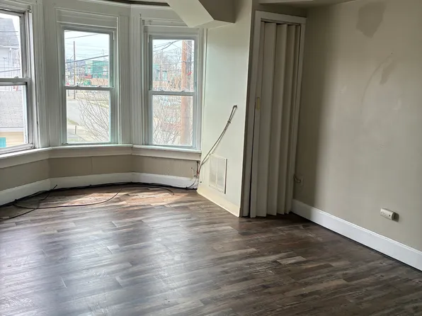 148 Barney St APT 2B, Wilkes Barre, PA 18702