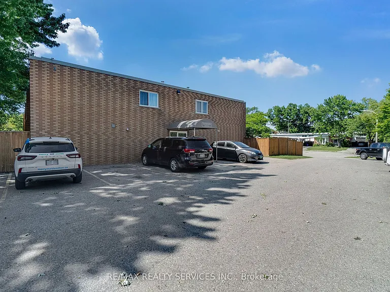 1140 Tavistock Dr #8 — Photo 22
