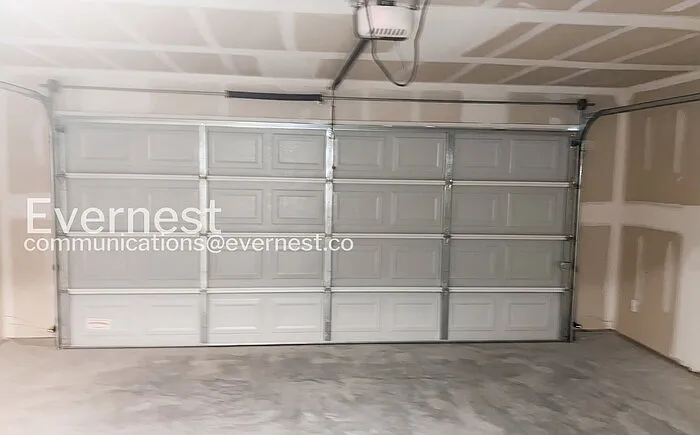 6680 Hollywood Ave — Photo 28