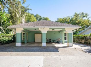 718 N Baker St, Mount Dora, FL 32757