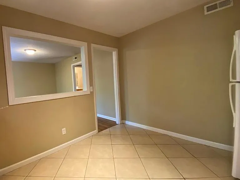 2801 Dayton Blvd #5 — Photo 6
