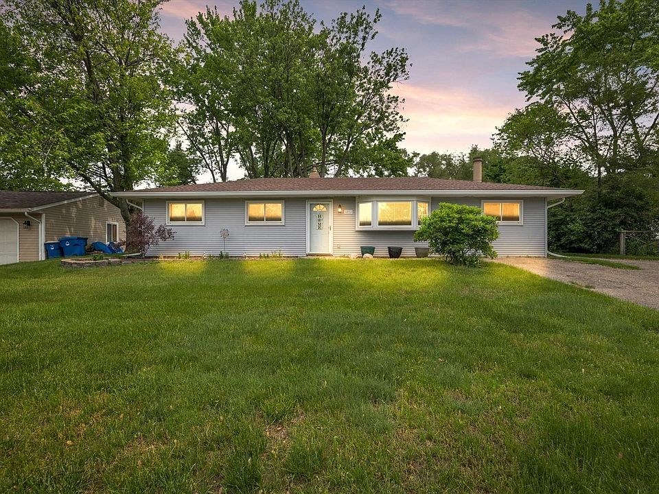 1st image of 6556 Rowley Dr