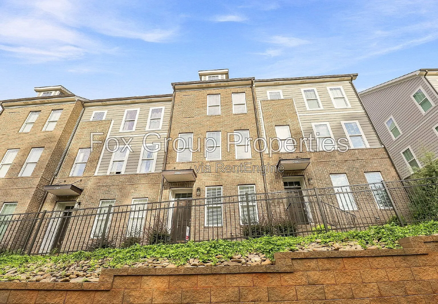 2 bed, 3.5 bath, 1593 sqft, $2,355 — Photo 1