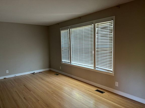 3rd image of 231 Alfred Dr