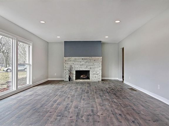 2nd image of 5451 Mary Ann Ln