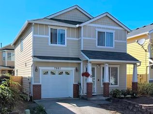 7861 SE Springwater Dr, Portland, OR 97206