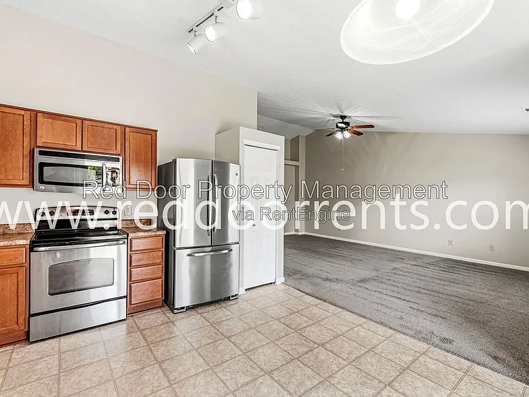 1180 Dark Star Ct — Photo 6