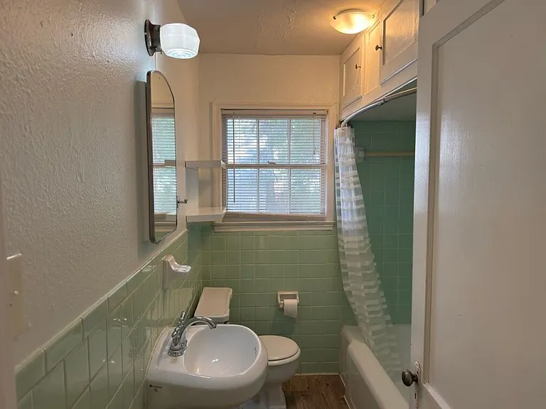 3300 Robinson Ave — Photo 10