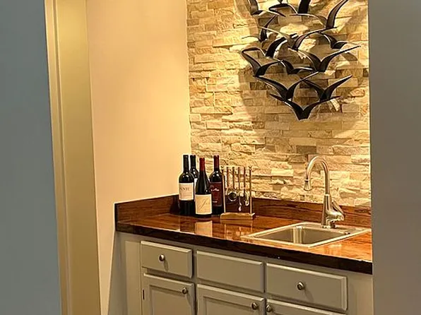 111 Cove Ct, Columbia, SC 29212