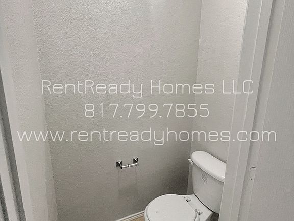 3rd image of 512 Fossil Hill Dr
