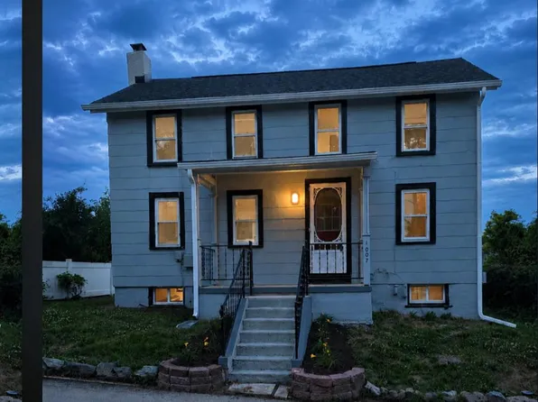 1007 Livingston Ave, Phoenixville, PA 19460