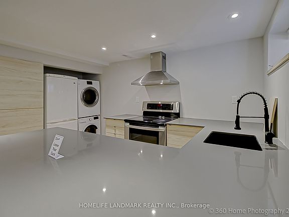 5th image of 206 Napier St #Basement