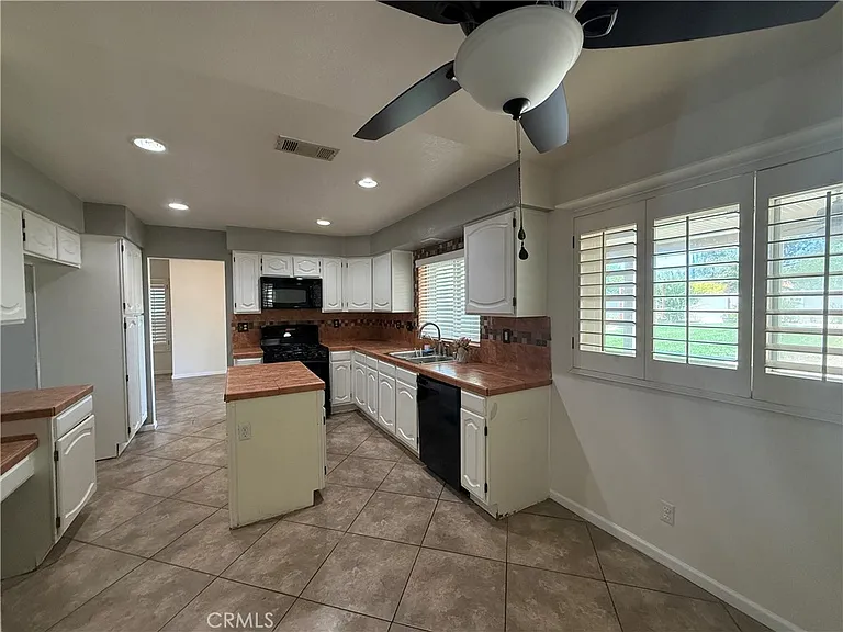 19530 Chinotto Ln — Photo 9