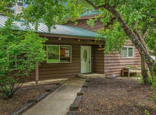 1575 S Sagle Rd, Sagle, ID 83860