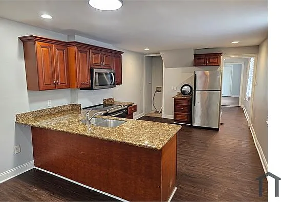 3 bed, 1200 sqft, $1,500 — Photo 3