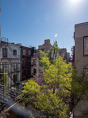 3rd image of 124 2nd Ave APT 3D