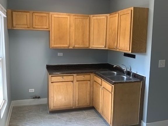 4th image of 8329 S Buffalo Ave