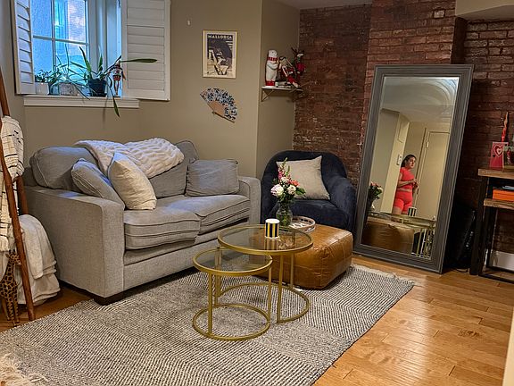 3rd image of 10 Auburn St #B