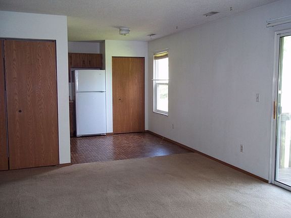 4th image of 1216 E 6th St APT 5