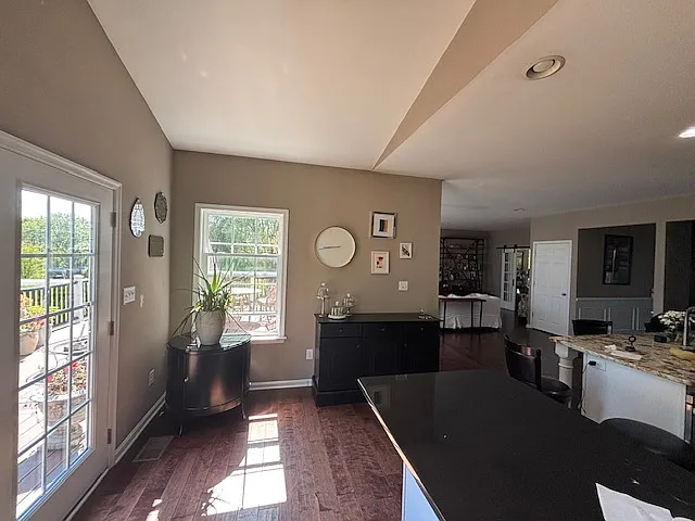 1045 Hares Hill Rd — Photo 23