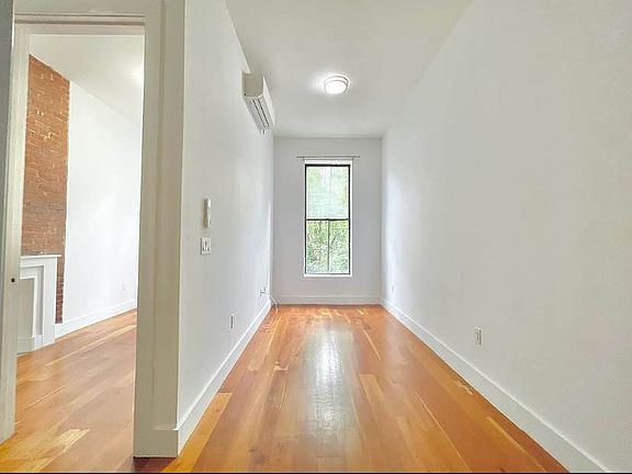 2nd image of 255 W 136th St #4C