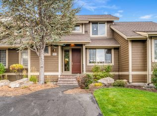 10992 Village Loop, Redmond, OR 97756