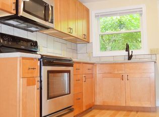 1054 North Ave APT 3, Burlington, VT 05408