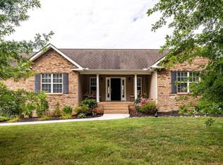 1787 Derby Downs Dr, Friendsville, TN 37737