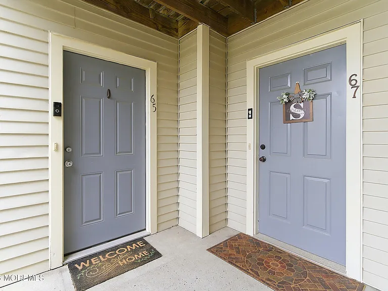 65 Briarwood Ct — Photo 2
