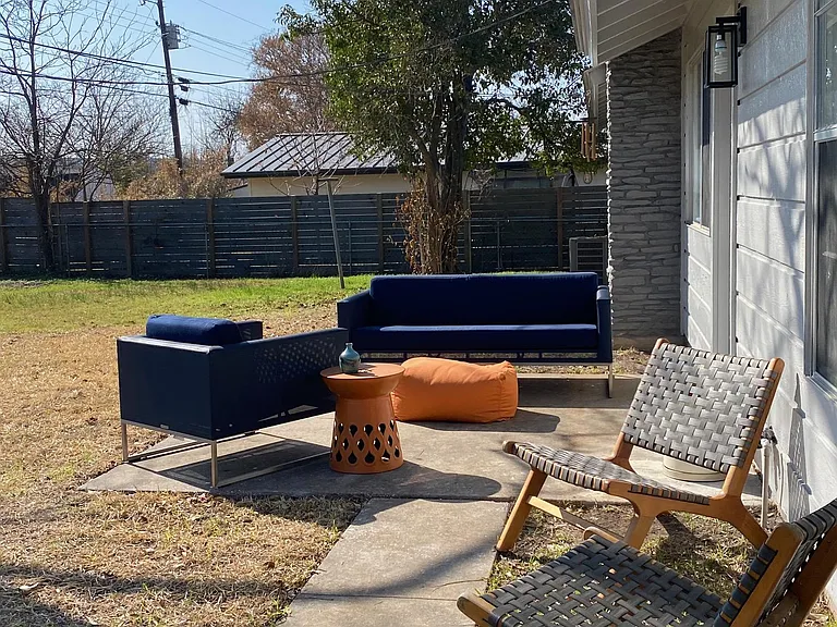 6817 Miranda Dr — Photo 22