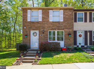 8215 Burning Forest Ct, Springfield, VA 22153
