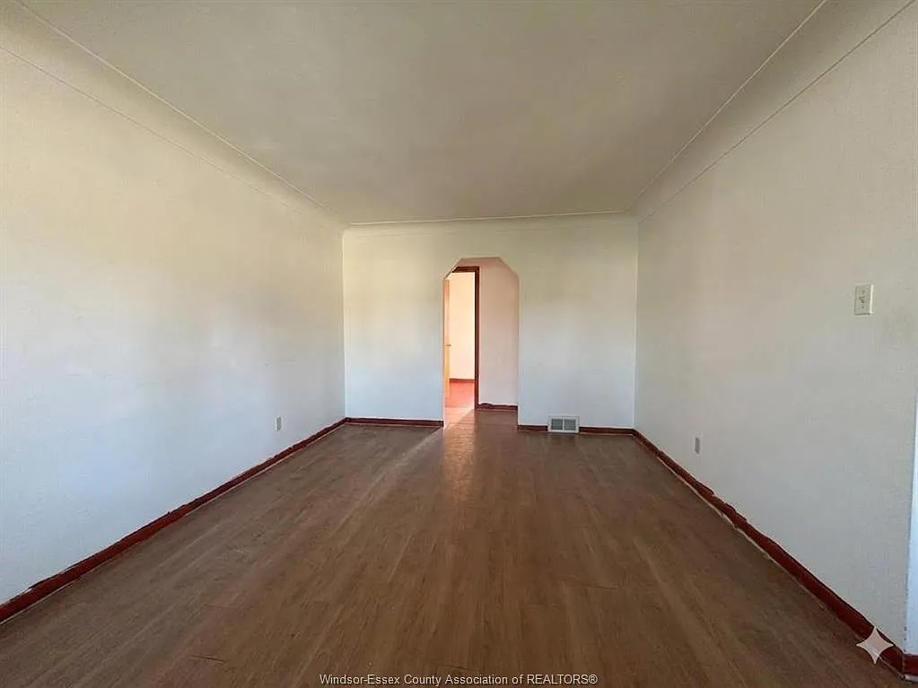 3 bed, $1,450 — Photo 4