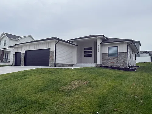 11013 Bearcreek Dr Photo 1
