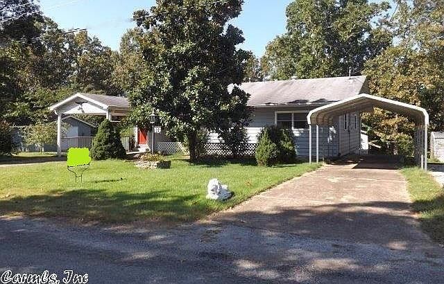 1st image of 16 Huron Dr