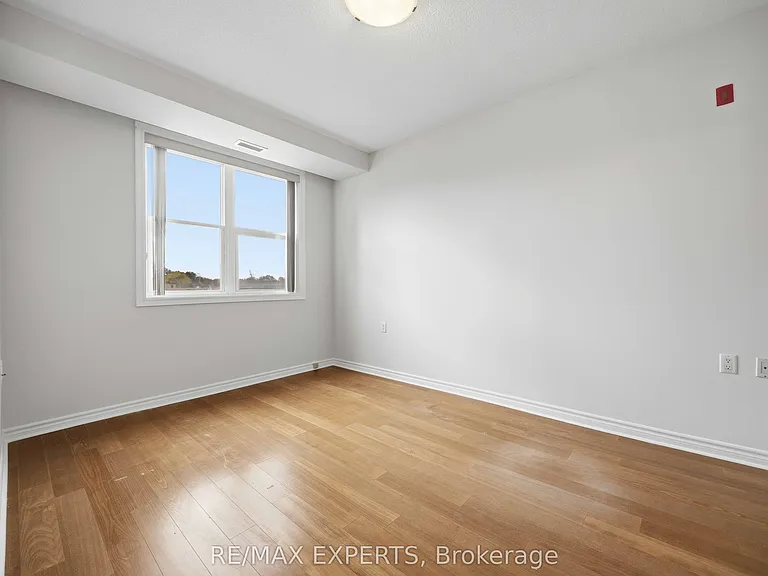 15450 Yonge St S #207 — Photo 23