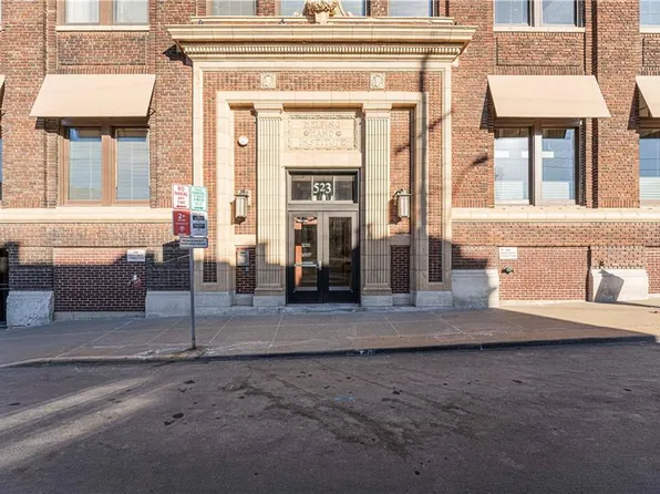 523 Grand Blvd APT 3G, Kansas City, MO 64106