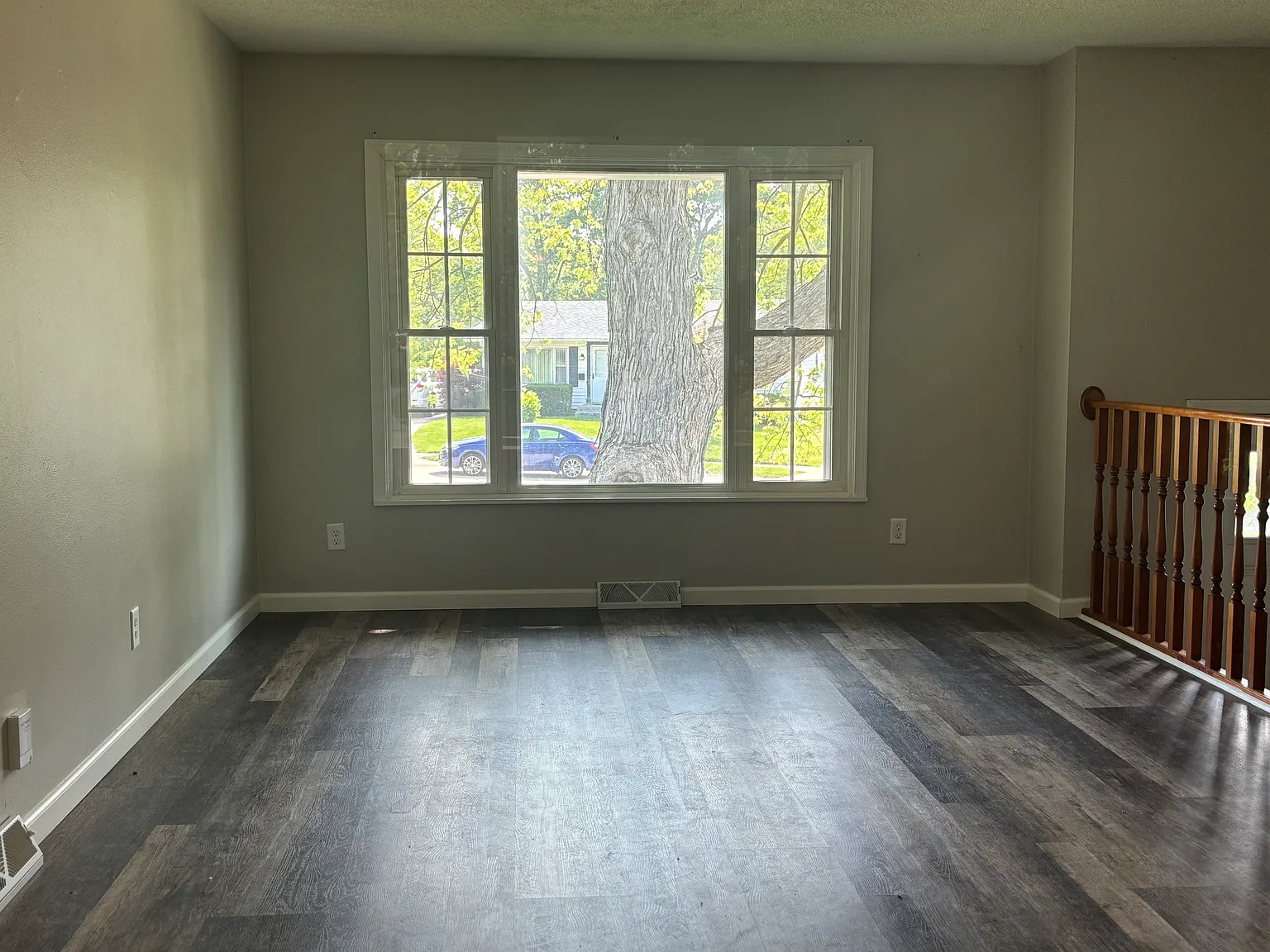 3 bed, 1.5 bath, $1,725 — Photo 2