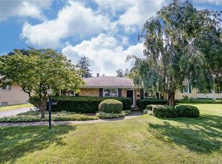 3430 Oakmont Ave, Dayton, OH 45429