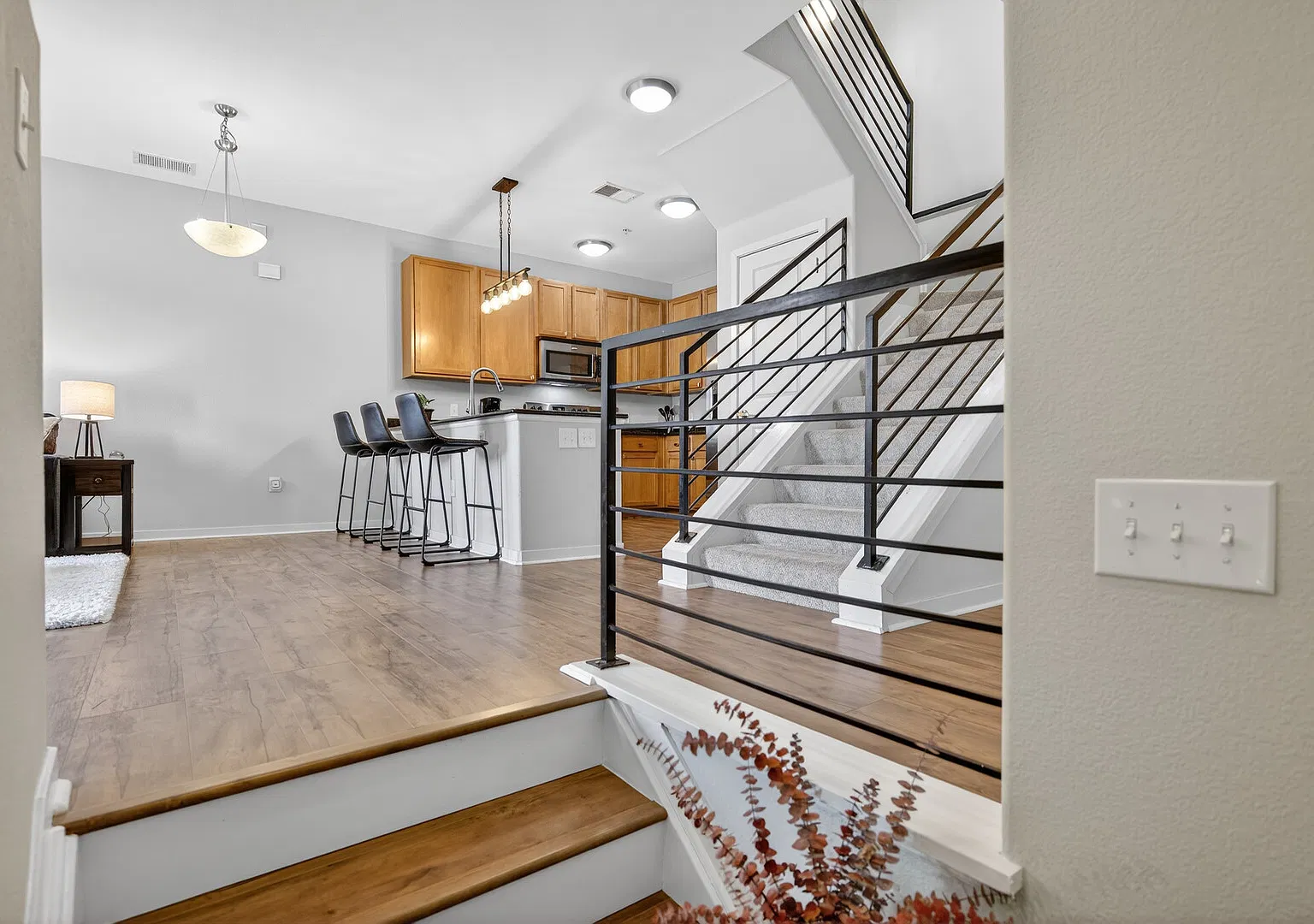 Fully Furnished 2 Bed / 3 Bath Condo For Rent - Park Hill Denver, Co! — Photo 1