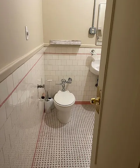 2335 Washington St #103 — Photo 10